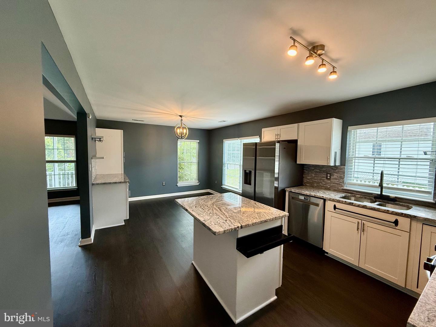 9903 BETHWOOD DR, FREDERICKSBURG, Virginia 22407, 3 Bedrooms Bedrooms, 6 Rooms Rooms,2 BathroomsBathrooms,Residential,For sale,9903 BETHWOOD DR,VASP2034780 MLS # VASP2034780