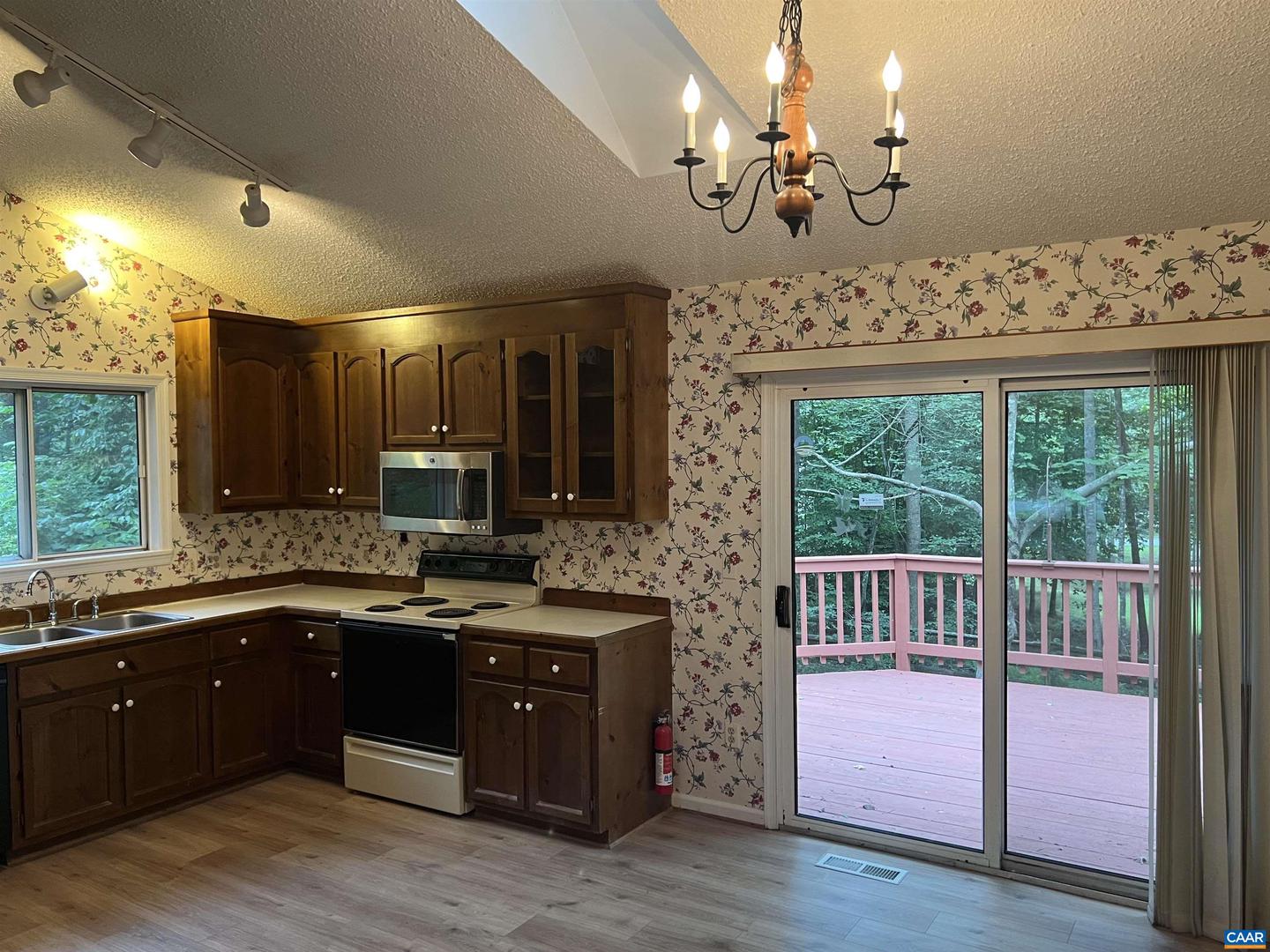 7 ENGLEWOOD DR, PALMYRA, Virginia 22963, 3 Bedrooms Bedrooms, ,3 BathroomsBathrooms,Residential,For sale,7 ENGLEWOOD DR,666861 MLS # 666861