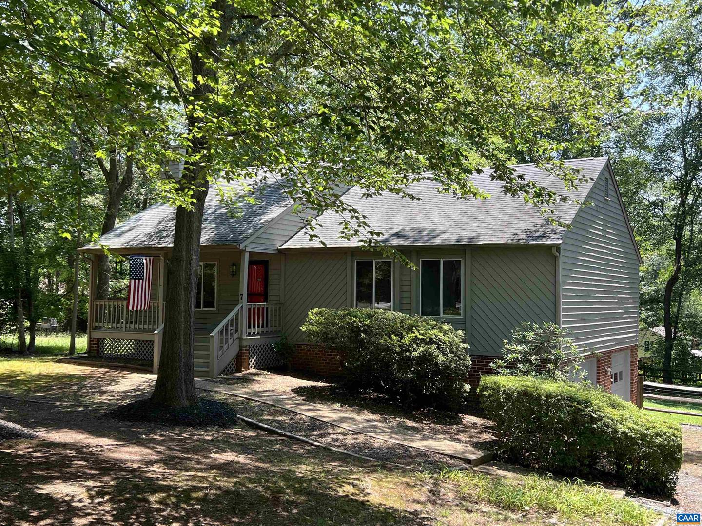 7 ENGLEWOOD DR, PALMYRA, Virginia 22963, 3 Bedrooms Bedrooms, ,3 BathroomsBathrooms,Residential,For sale,7 ENGLEWOOD DR,666861 MLS # 666861