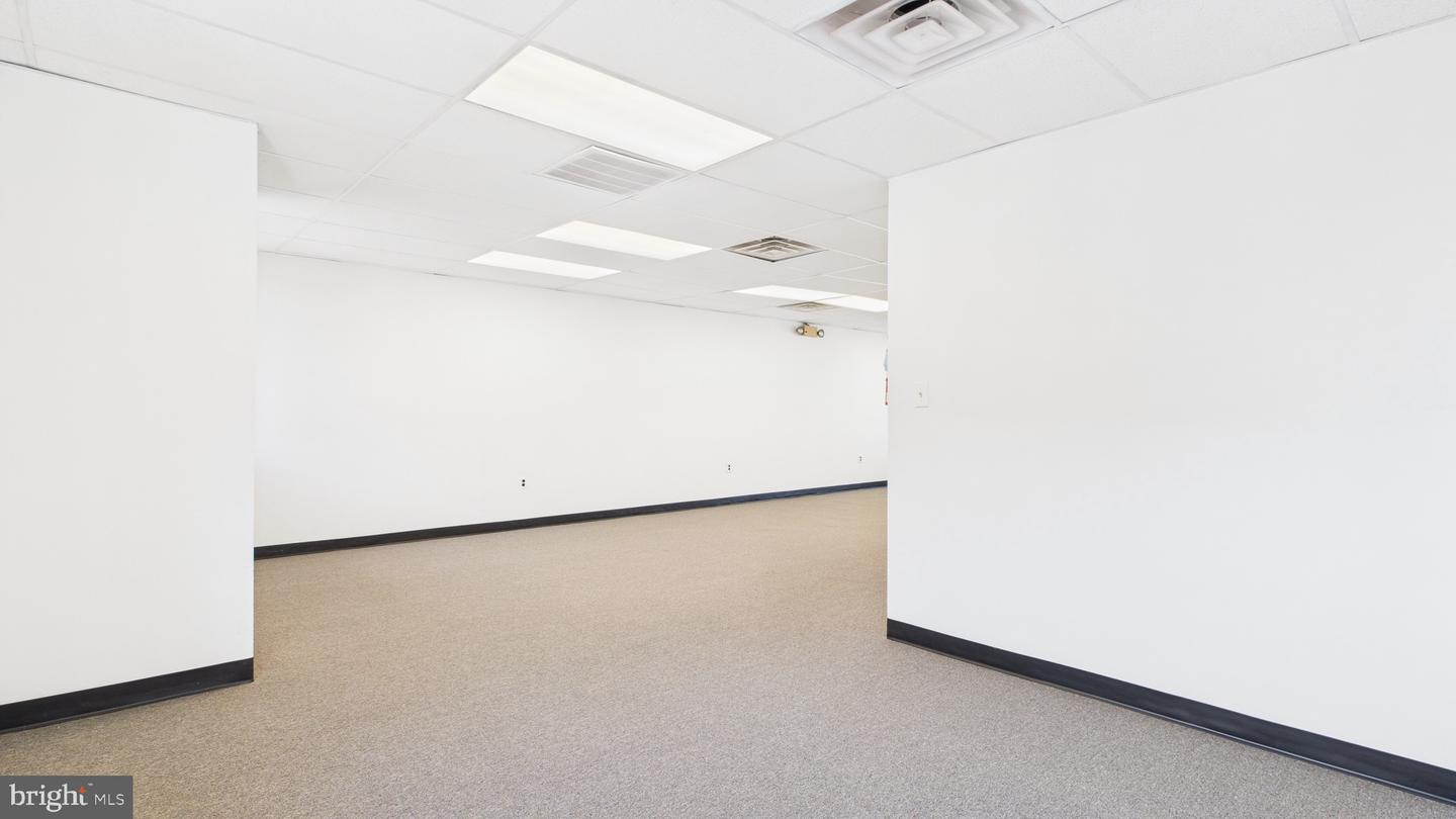 6400-S SEVEN CORNERS PL #1S, FALLS CHURCH, Virginia 22044, ,Land,For sale,6400-S SEVEN CORNERS PL #1S,VAFX2256236 MLS # VAFX2256236