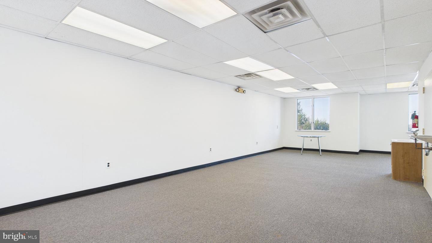 6400-S SEVEN CORNERS PL #1S, FALLS CHURCH, Virginia 22044, ,Land,For sale,6400-S SEVEN CORNERS PL #1S,VAFX2256236 MLS # VAFX2256236