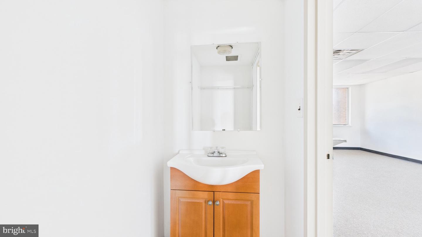 6400-S SEVEN CORNERS PL #1S, FALLS CHURCH, Virginia 22044, ,Land,For sale,6400-S SEVEN CORNERS PL #1S,VAFX2256236 MLS # VAFX2256236