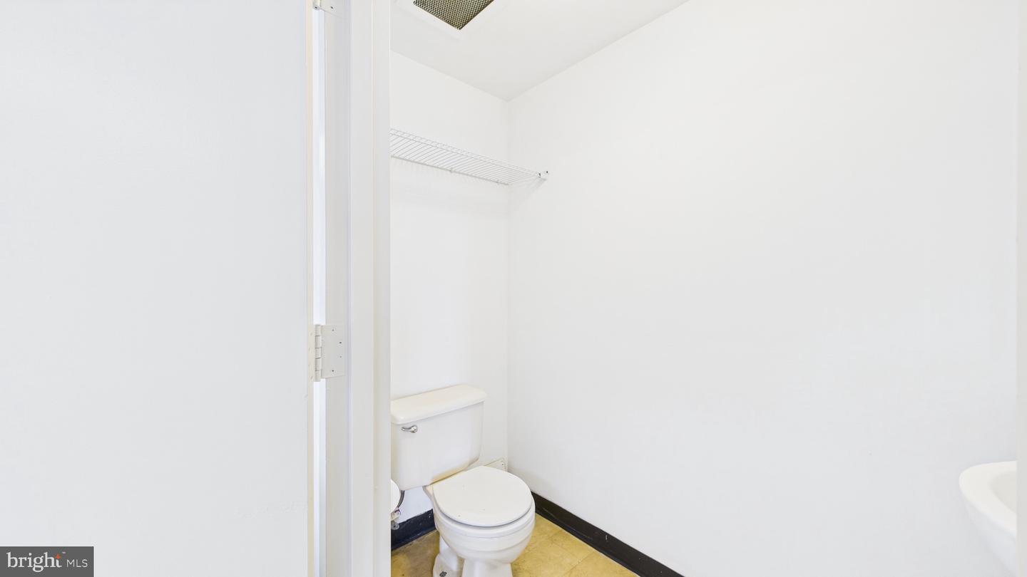 6400-S SEVEN CORNERS PL #1S, FALLS CHURCH, Virginia 22044, ,Land,For sale,6400-S SEVEN CORNERS PL #1S,VAFX2256236 MLS # VAFX2256236