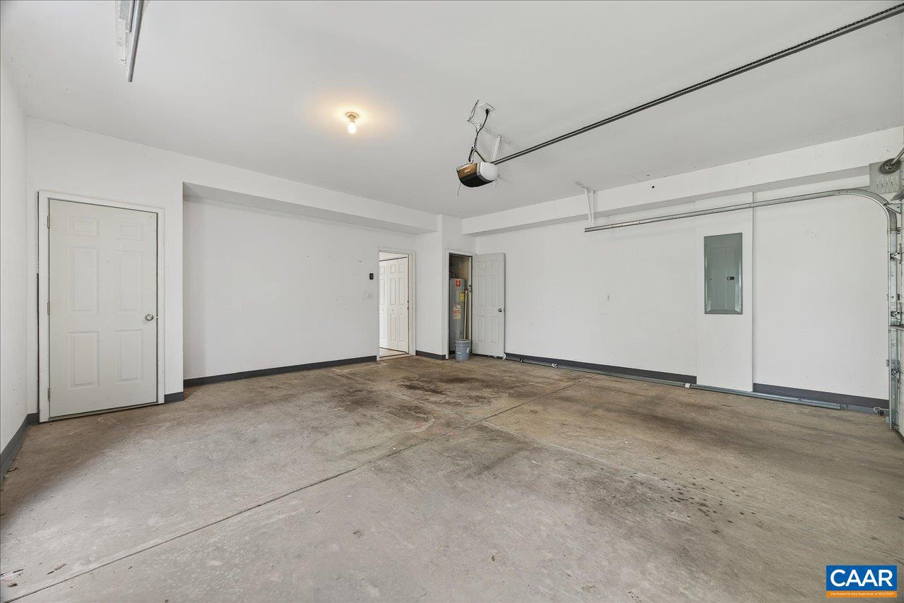1305 GATE POST LN, CHARLOTTESVILLE, Virginia 22901, 3 Bedrooms Bedrooms, ,2 BathroomsBathrooms,Residential,For sale,1305 GATE POST LN,660680 MLS # 660680
