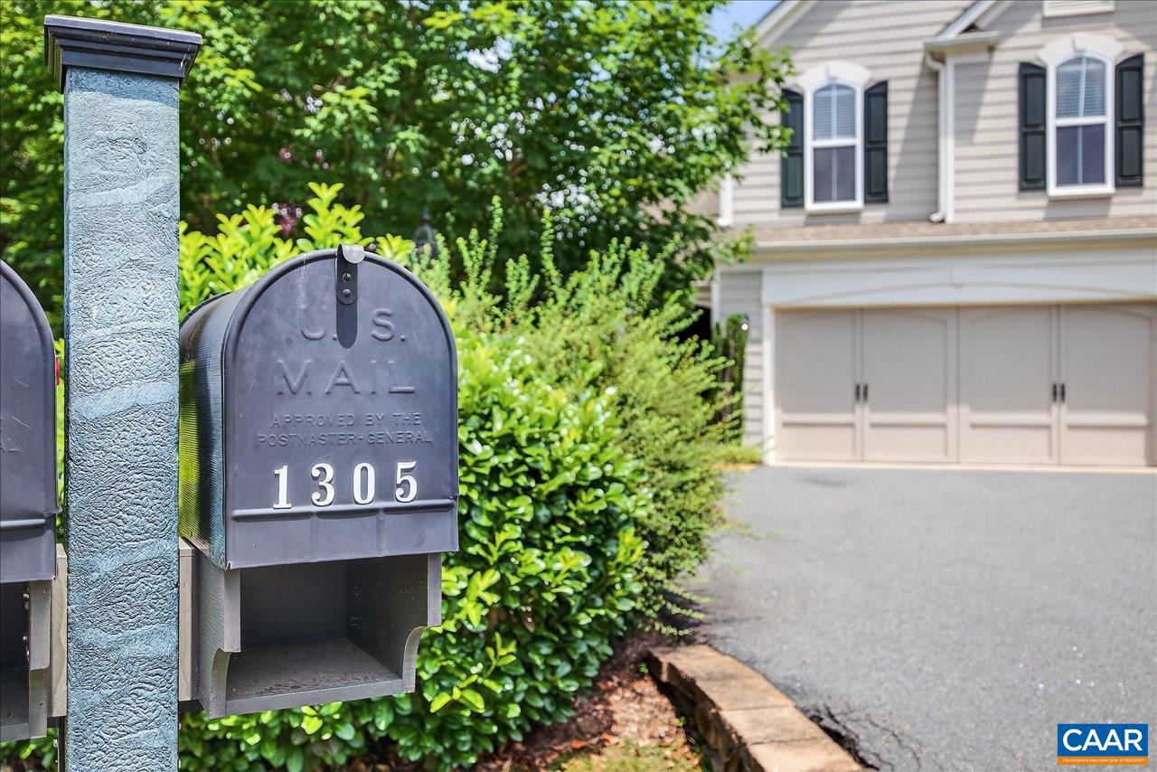 1305 GATE POST LN, CHARLOTTESVILLE, Virginia 22901, 3 Bedrooms Bedrooms, ,2 BathroomsBathrooms,Residential,For sale,1305 GATE POST LN,660680 MLS # 660680