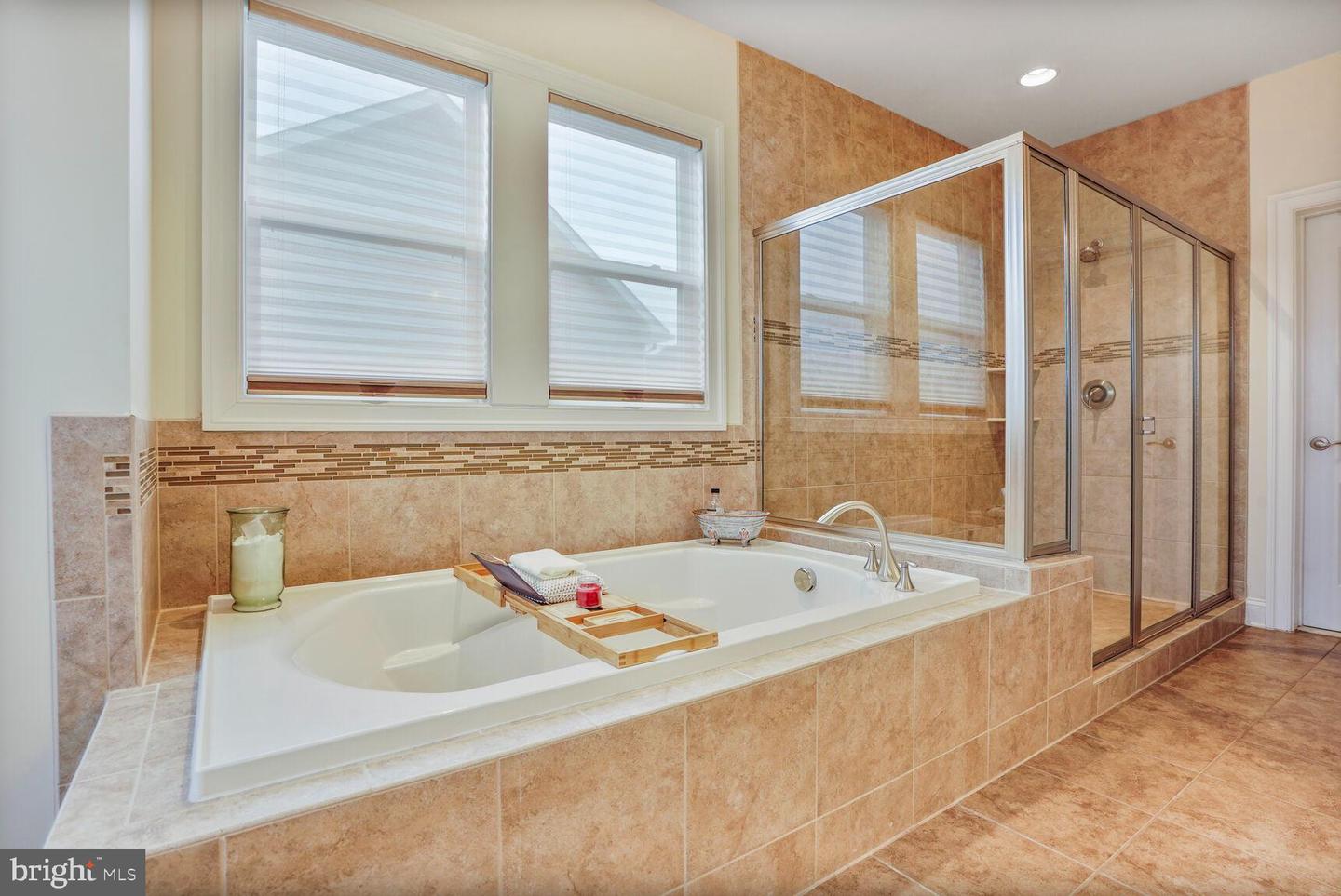 23631 GLENMALLIE CT, ALDIE, Virginia 20105, 4 Bedrooms Bedrooms, ,4 BathroomsBathrooms,Residential,For sale,23631 GLENMALLIE CT,VALO2089996 MLS # VALO2089996