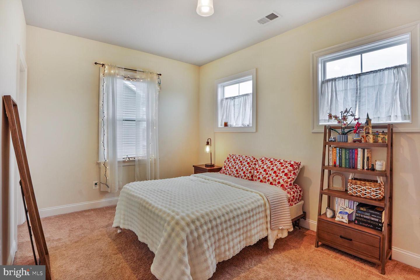 23631 GLENMALLIE CT, ALDIE, Virginia 20105, 4 Bedrooms Bedrooms, ,4 BathroomsBathrooms,Residential,For sale,23631 GLENMALLIE CT,VALO2089996 MLS # VALO2089996