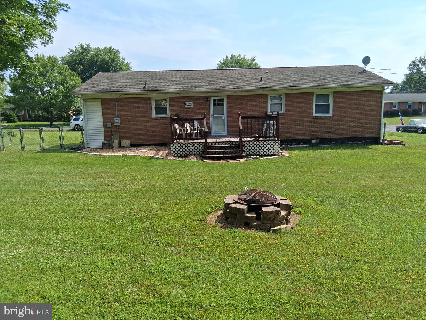 113 MEADOWLARK LN, STEPHENS CITY, Virginia 22655, 3 Bedrooms Bedrooms, ,1 BathroomBathrooms,Residential,For sale,113 MEADOWLARK LN,VAFV2032914 MLS # VAFV2032914