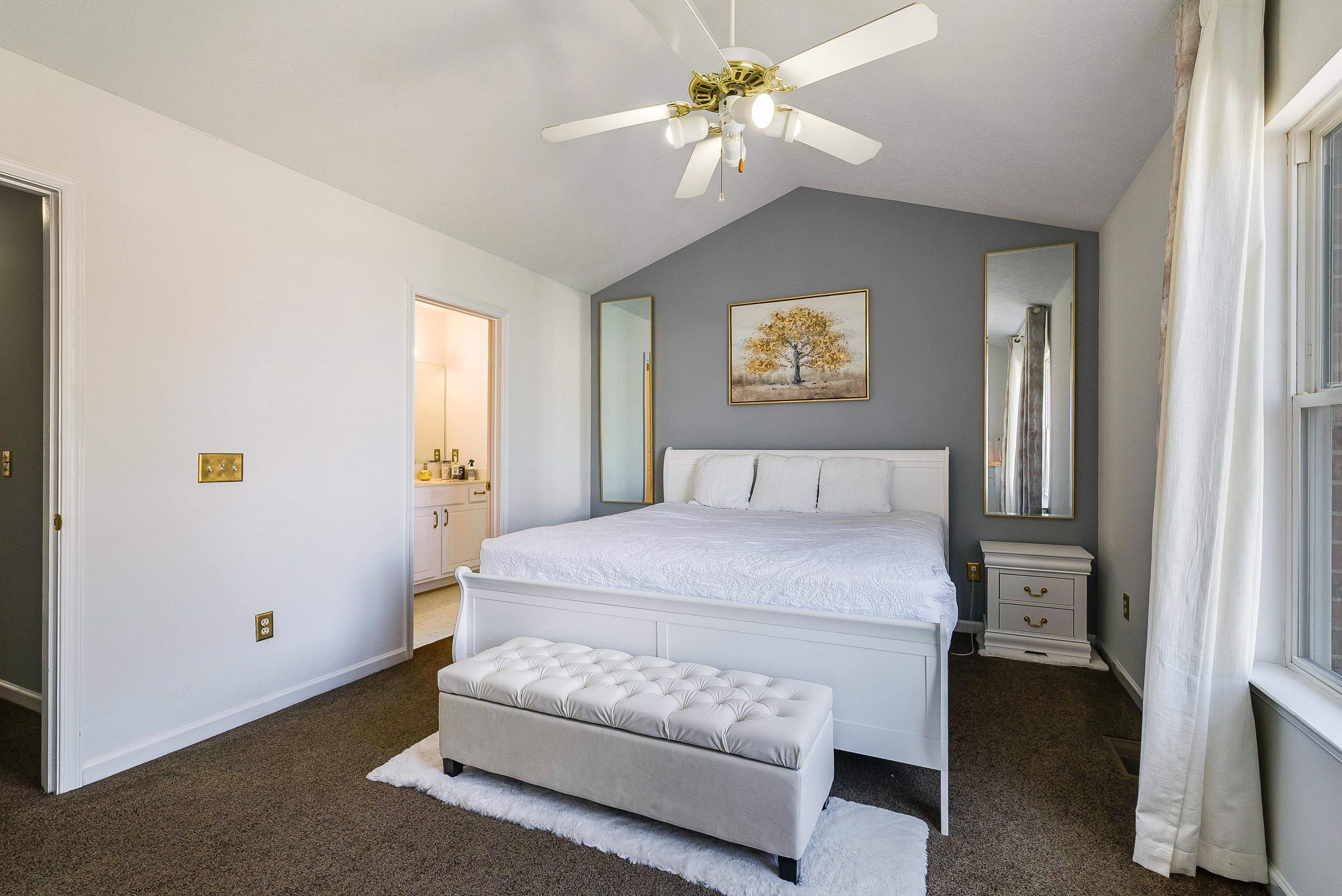 1215 OLD RICHMOND CIR, HARRISONBURG, Virginia 22802, 2 Bedrooms Bedrooms, ,2 BathroomsBathrooms,Residential,1215 OLD RICHMOND CIR,666866 MLS # 666866