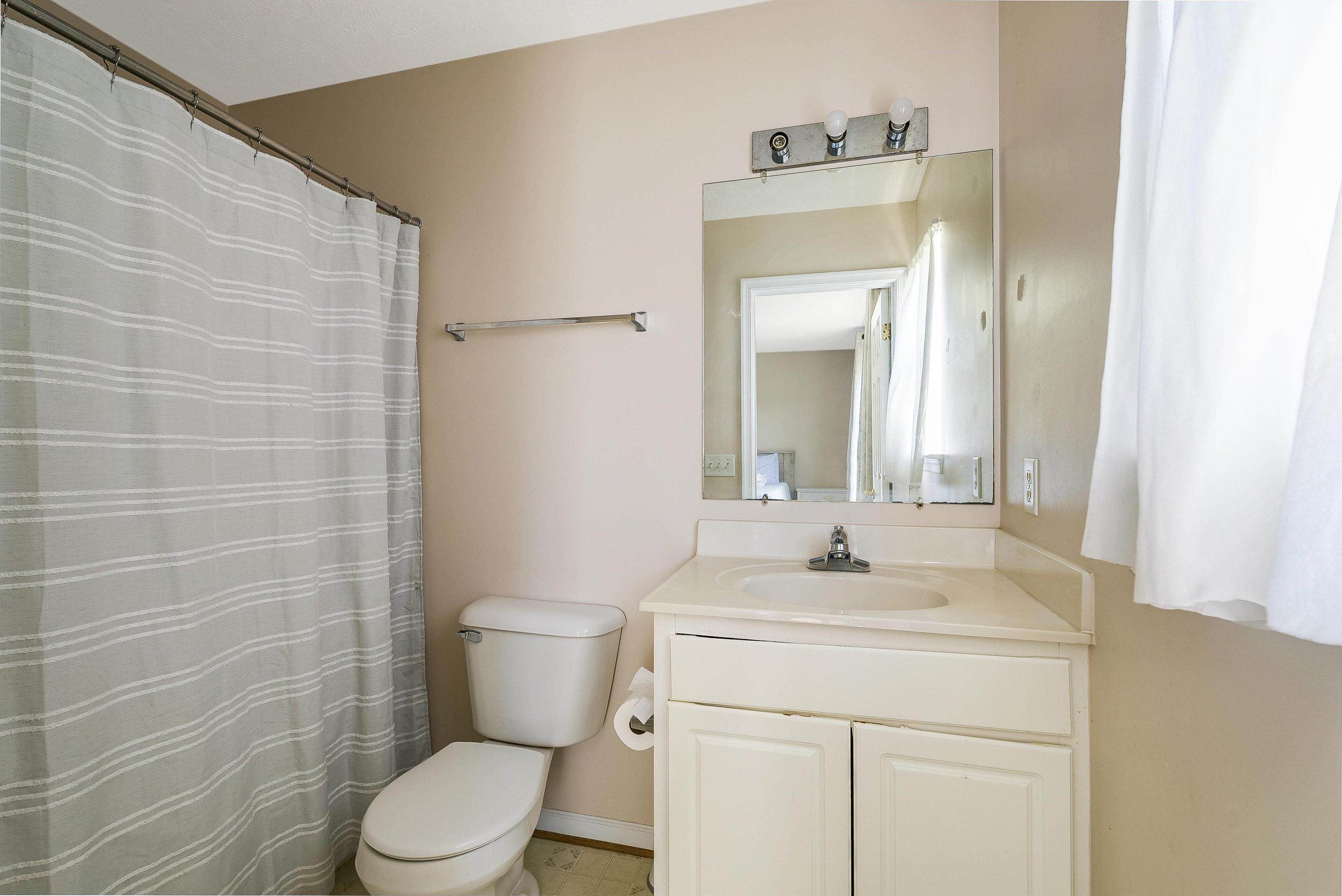 1215 OLD RICHMOND CIR, HARRISONBURG, Virginia 22802, 2 Bedrooms Bedrooms, ,2 BathroomsBathrooms,Residential,1215 OLD RICHMOND CIR,666866 MLS # 666866