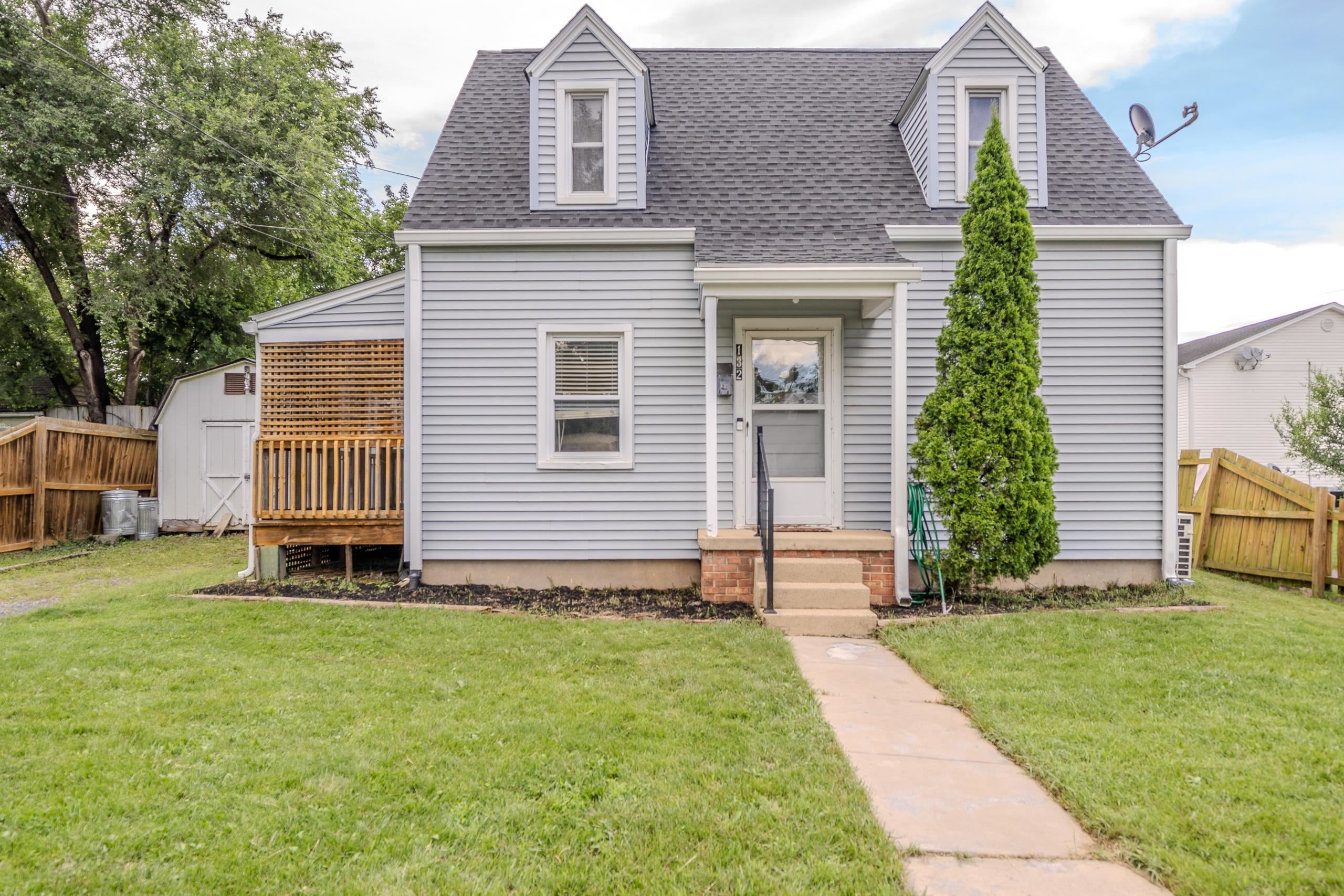 132 NEW YORK AVE, HARRISONBURG, Virginia 22801, 2 Bedrooms Bedrooms, ,1 BathroomBathrooms,Residential,132 NEW YORK AVE,666869 MLS # 666869