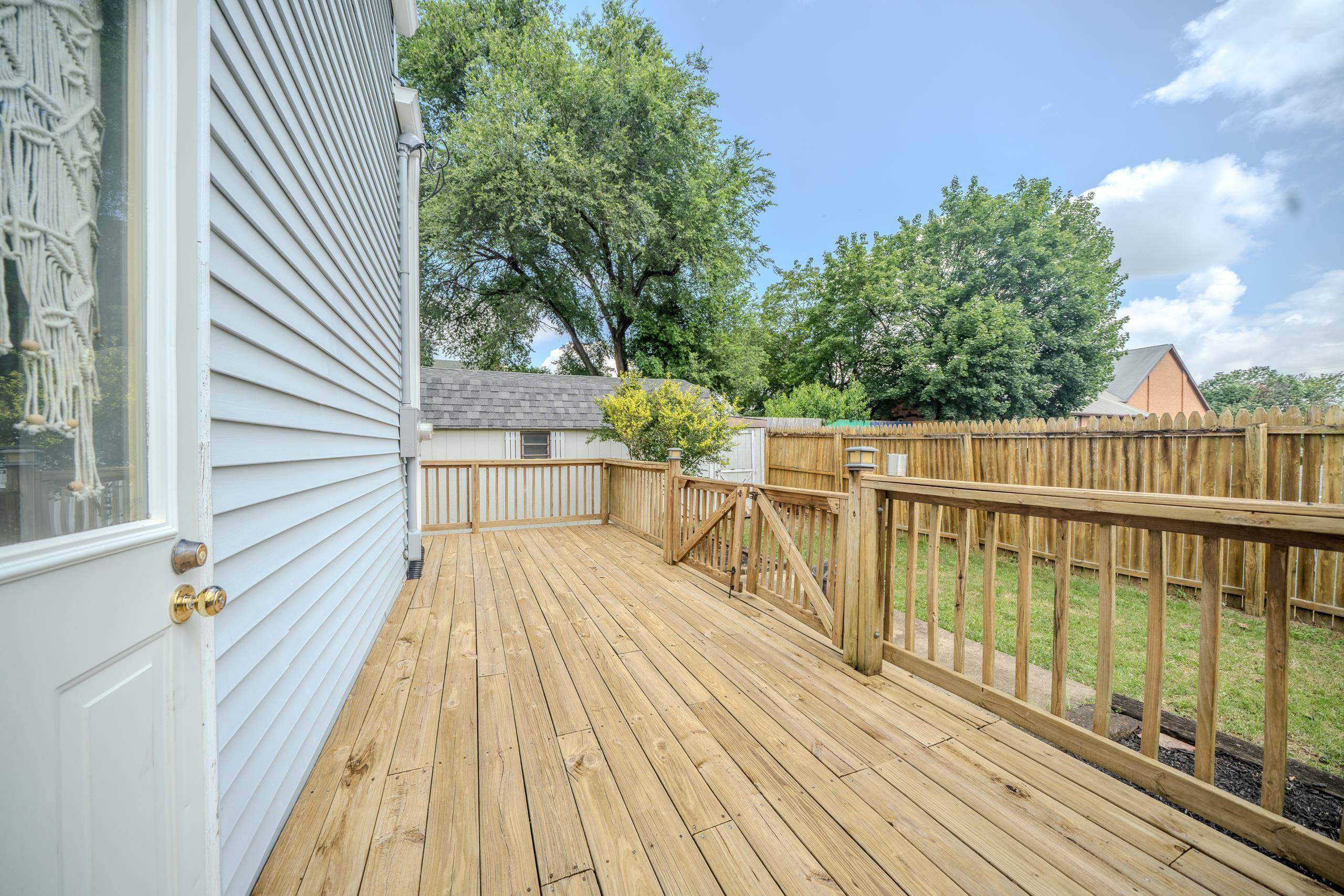 132 NEW YORK AVE, HARRISONBURG, Virginia 22801, 2 Bedrooms Bedrooms, ,1 BathroomBathrooms,Residential,132 NEW YORK AVE,666869 MLS # 666869