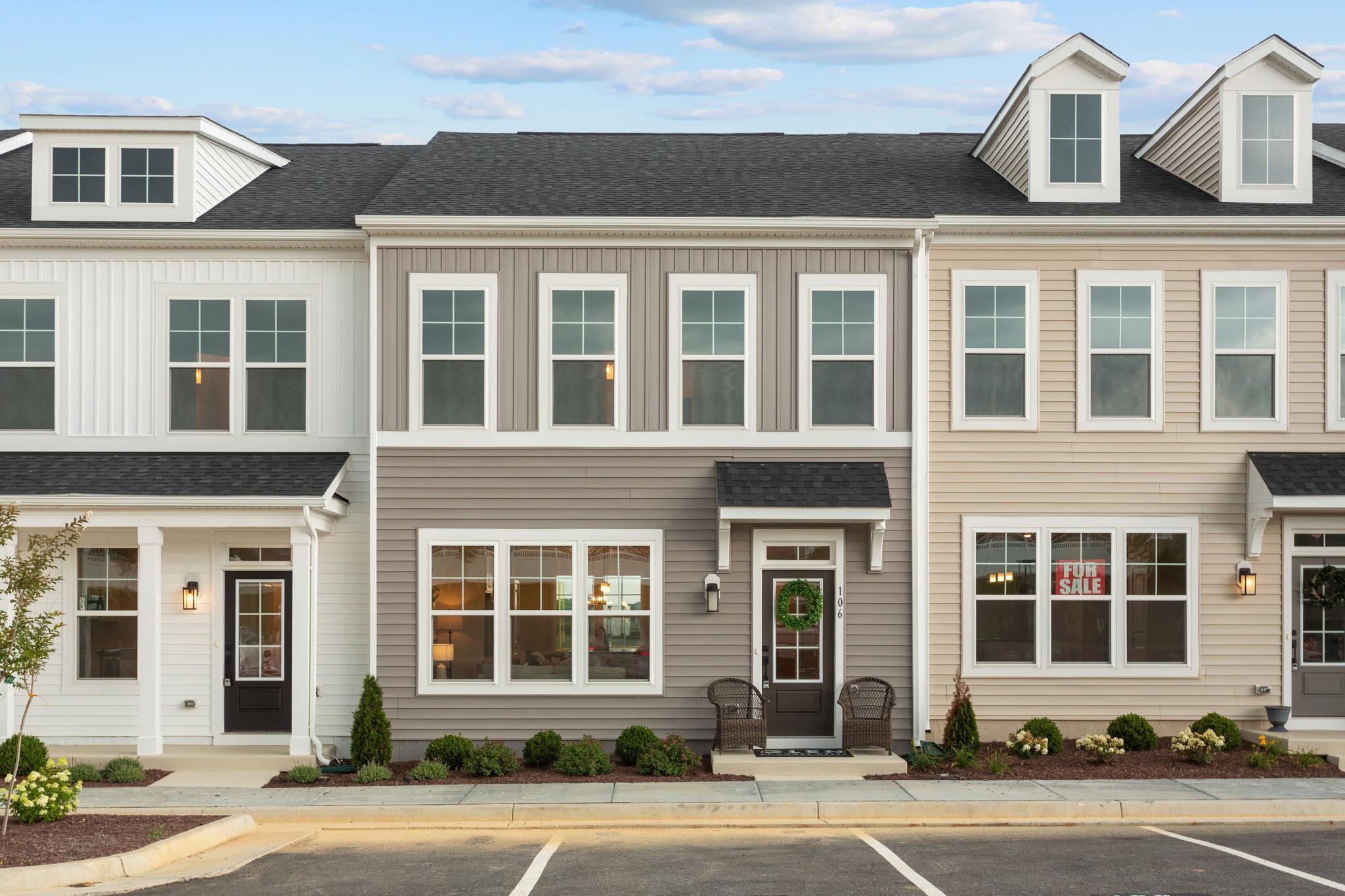 106 SCARLET MAPLE LN, BRIDGEWATER, Virginia 22812, 3 Bedrooms Bedrooms, ,2 BathroomsBathrooms,Residential,The Glen at Cooks Creek,106 SCARLET MAPLE LN,666875 MLS # 666875