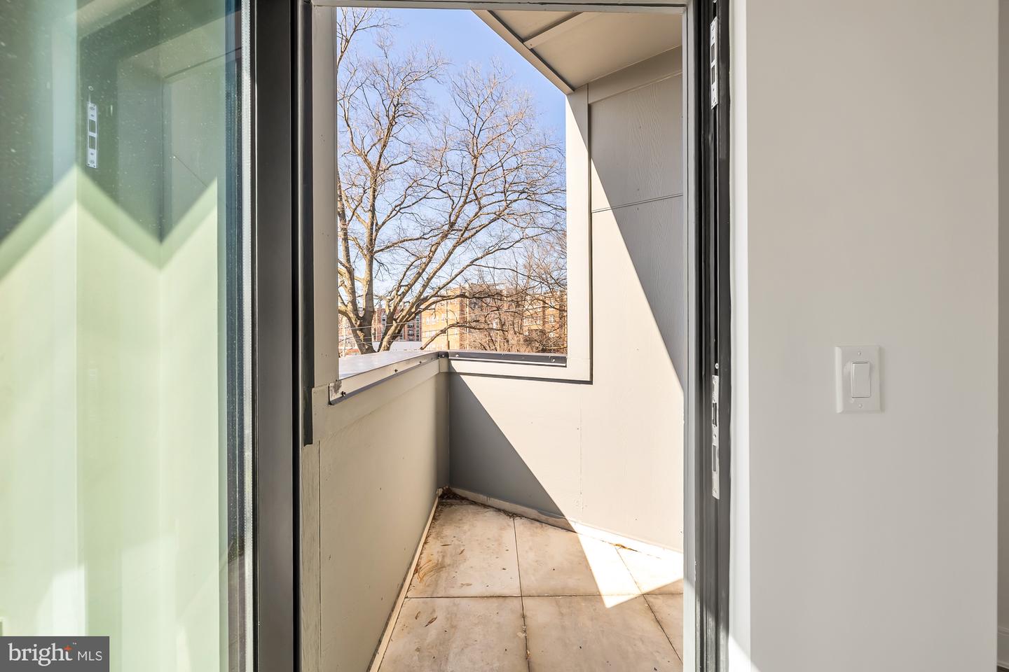1001 RHODE ISLAND AVE NE #201, WASHINGTON, District Of Columbia 20018, 2 Bedrooms Bedrooms, ,2 BathroomsBathrooms,Residential,For sale,1001 RHODE ISLAND AVE NE #201,DCDC2204042 MLS # DCDC2204042