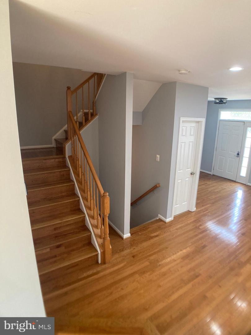 8726 WADEBROOK TER, SPRINGFIELD, Virginia 22153, 3 Bedrooms Bedrooms, ,3 BathroomsBathrooms,Residential,For sale,8726 WADEBROOK TER,VAFX2246458 MLS # VAFX2246458
