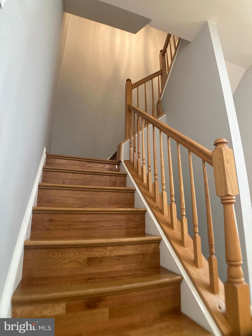 8726 WADEBROOK TER, SPRINGFIELD, Virginia 22153, 3 Bedrooms Bedrooms, ,3 BathroomsBathrooms,Residential,For sale,8726 WADEBROOK TER,VAFX2246458 MLS # VAFX2246458