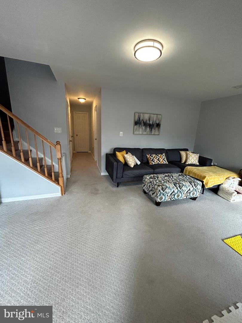 8726 WADEBROOK TER, SPRINGFIELD, Virginia 22153, 3 Bedrooms Bedrooms, ,3 BathroomsBathrooms,Residential,For sale,8726 WADEBROOK TER,VAFX2246458 MLS # VAFX2246458