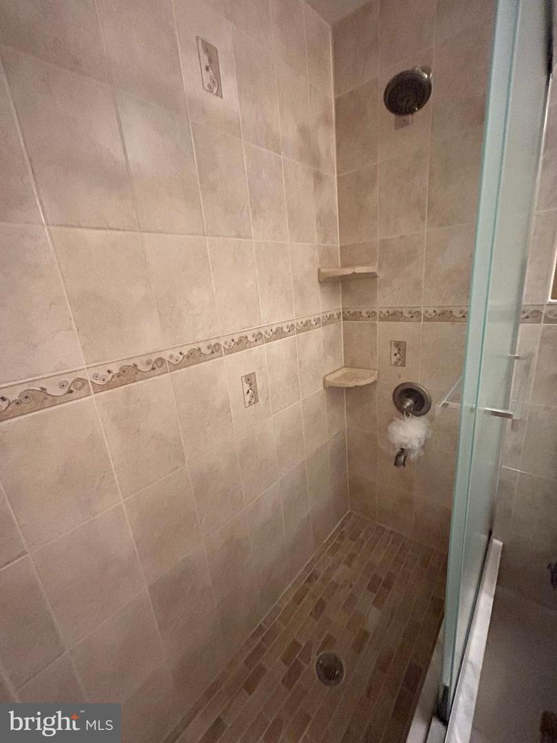 8726 WADEBROOK TER, SPRINGFIELD, Virginia 22153, 3 Bedrooms Bedrooms, ,3 BathroomsBathrooms,Residential,For sale,8726 WADEBROOK TER,VAFX2246458 MLS # VAFX2246458