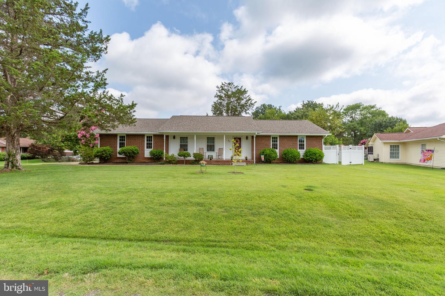 307 BUTTERNUT DR, FREDERICKSBURG, Virginia 22408, 3 Bedrooms Bedrooms, ,2 BathroomsBathrooms,Residential,For sale,307 BUTTERNUT DR,VASP2033866 MLS # VASP2033866