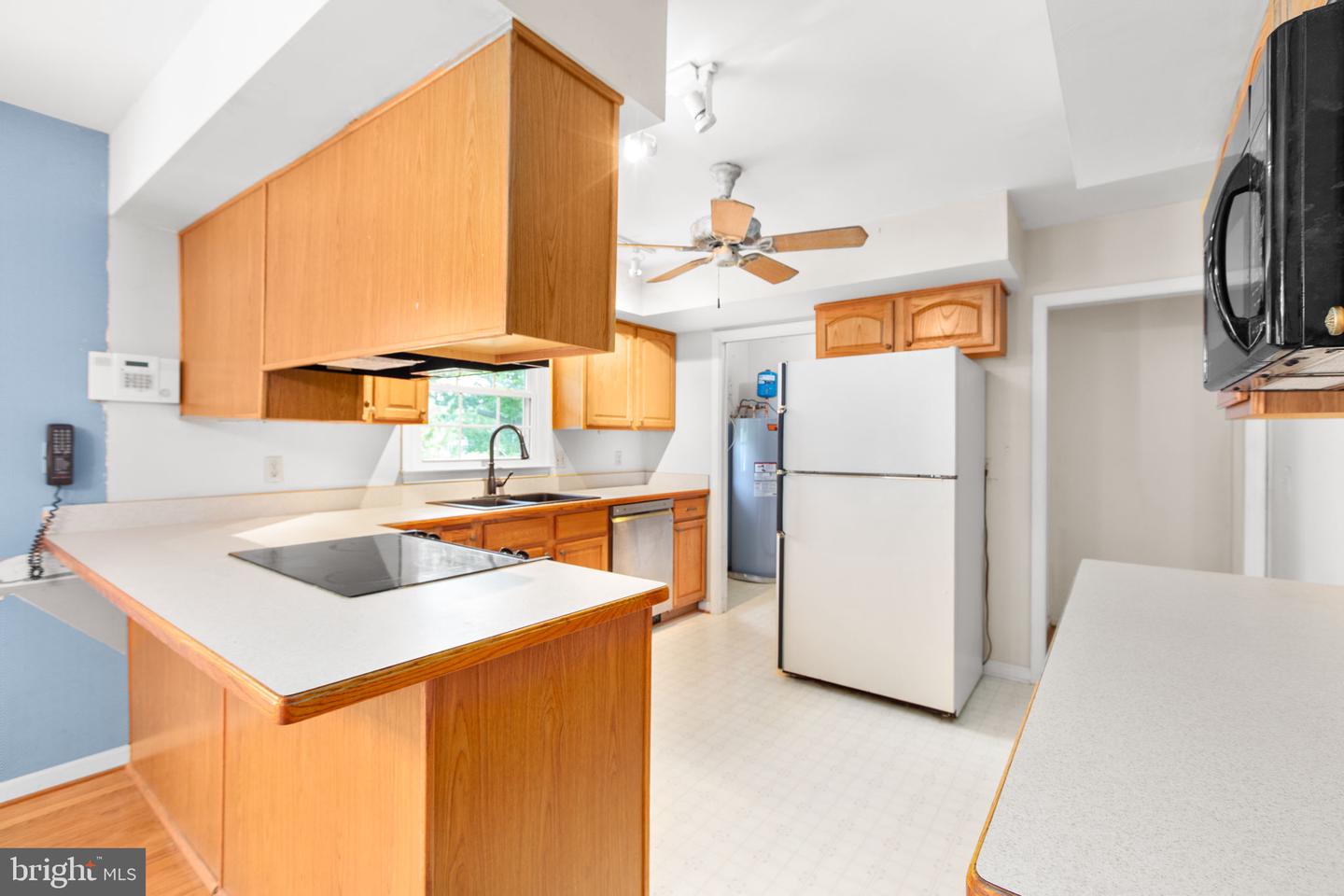 307 BUTTERNUT DR, FREDERICKSBURG, Virginia 22408, 3 Bedrooms Bedrooms, ,2 BathroomsBathrooms,Residential,For sale,307 BUTTERNUT DR,VASP2033866 MLS # VASP2033866