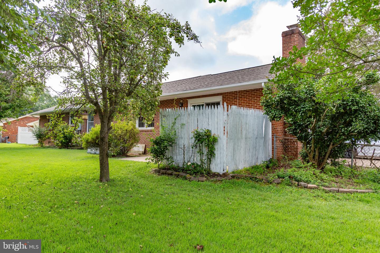 307 BUTTERNUT DR, FREDERICKSBURG, Virginia 22408, 3 Bedrooms Bedrooms, ,2 BathroomsBathrooms,Residential,For sale,307 BUTTERNUT DR,VASP2033866 MLS # VASP2033866