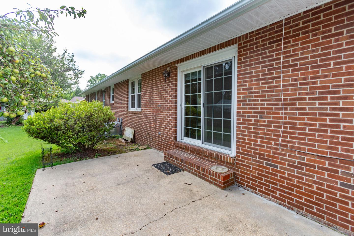307 BUTTERNUT DR, FREDERICKSBURG, Virginia 22408, 3 Bedrooms Bedrooms, ,2 BathroomsBathrooms,Residential,For sale,307 BUTTERNUT DR,VASP2033866 MLS # VASP2033866