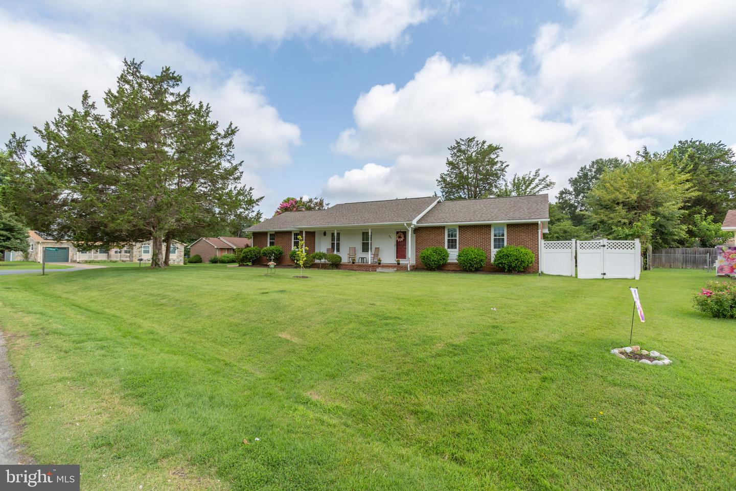 307 BUTTERNUT DR, FREDERICKSBURG, Virginia 22408, 3 Bedrooms Bedrooms, ,2 BathroomsBathrooms,Residential,For sale,307 BUTTERNUT DR,VASP2033866 MLS # VASP2033866