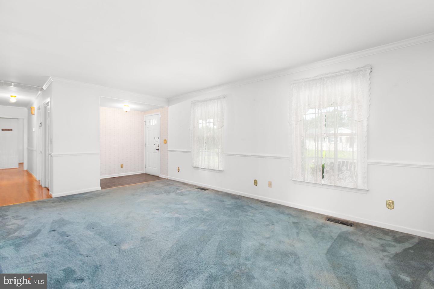 307 BUTTERNUT DR, FREDERICKSBURG, Virginia 22408, 3 Bedrooms Bedrooms, ,2 BathroomsBathrooms,Residential,For sale,307 BUTTERNUT DR,VASP2033866 MLS # VASP2033866