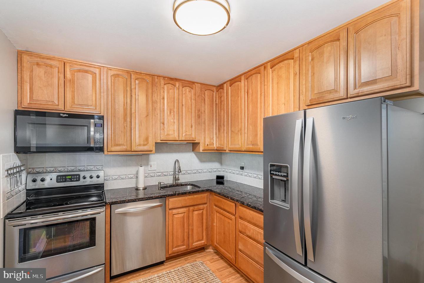 9720 KINGSBRIDGE DR #302, FAIRFAX, Virginia 22031, 2 Bedrooms Bedrooms, ,1 BathroomBathrooms,Residential,For sale,9720 KINGSBRIDGE DR #302,VAFX2246960 MLS # VAFX2246960