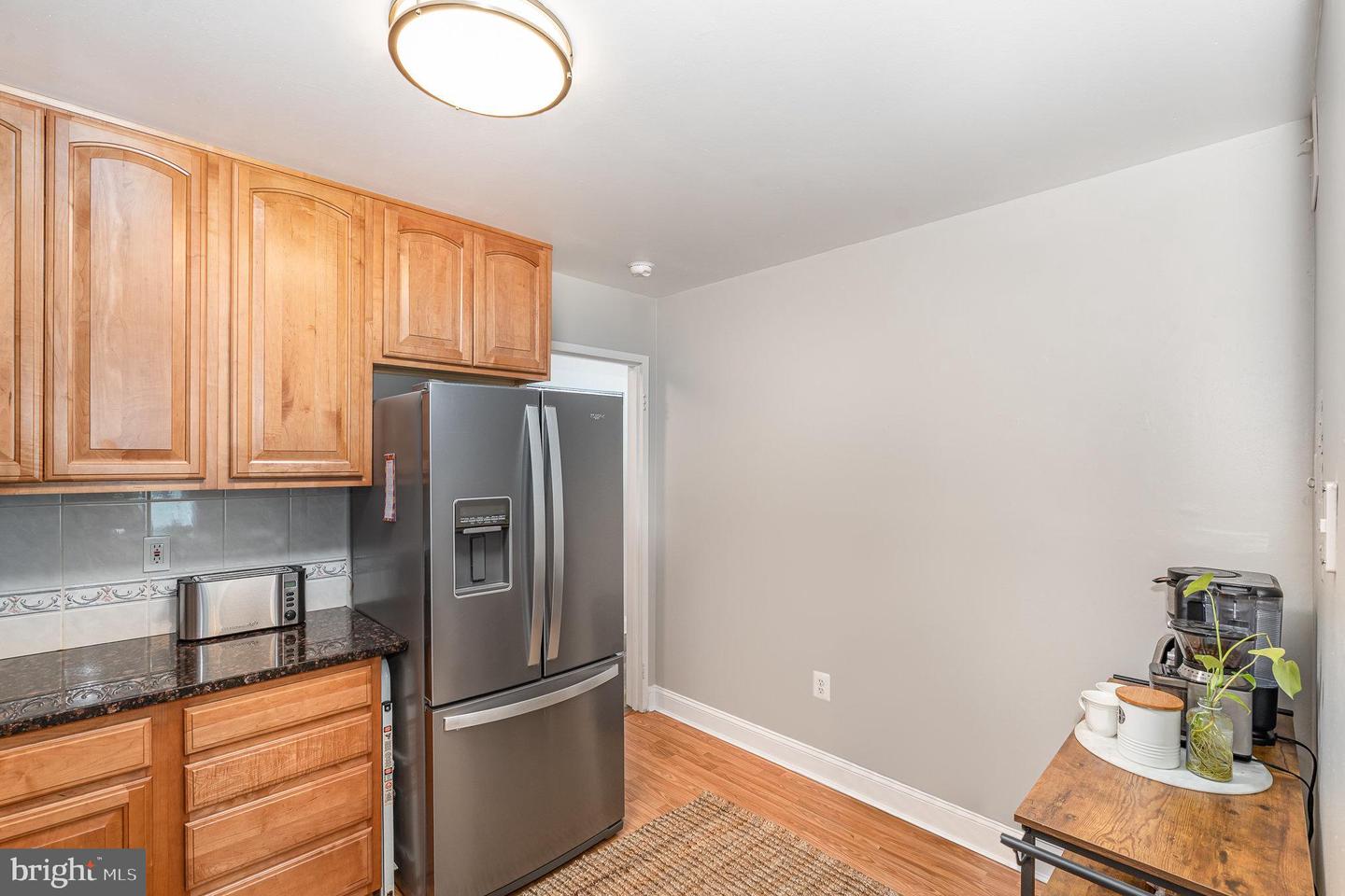 9720 KINGSBRIDGE DR #302, FAIRFAX, Virginia 22031, 2 Bedrooms Bedrooms, ,1 BathroomBathrooms,Residential,For sale,9720 KINGSBRIDGE DR #302,VAFX2246960 MLS # VAFX2246960