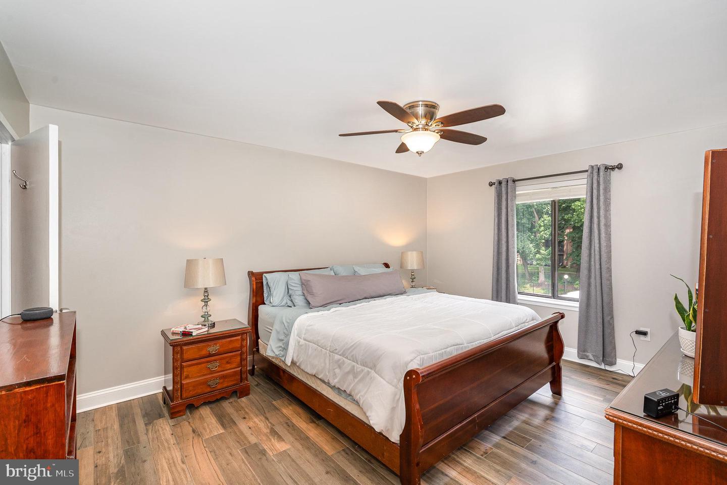 9720 KINGSBRIDGE DR #302, FAIRFAX, Virginia 22031, 2 Bedrooms Bedrooms, ,1 BathroomBathrooms,Residential,For sale,9720 KINGSBRIDGE DR #302,VAFX2246960 MLS # VAFX2246960