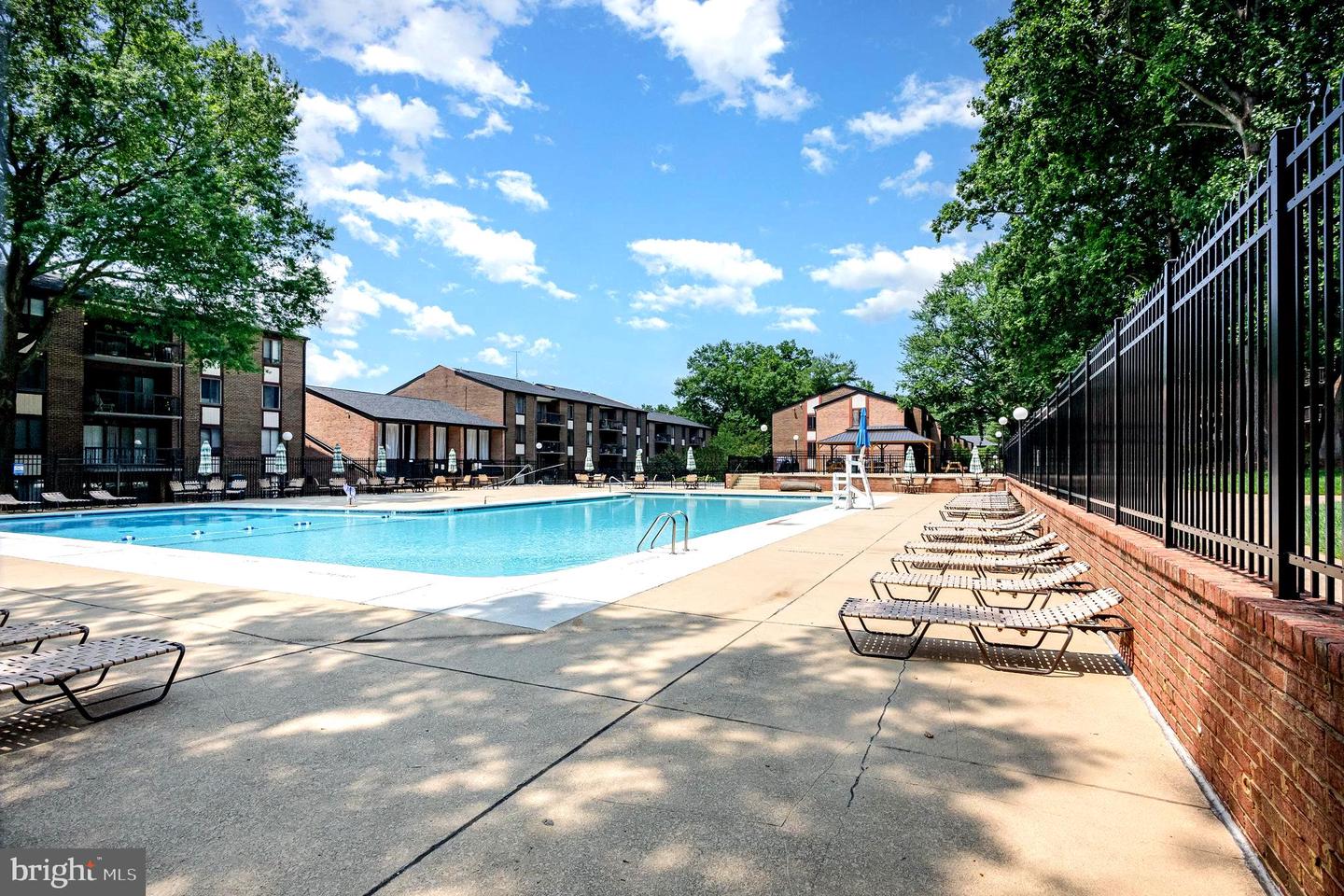 9720 KINGSBRIDGE DR #302, FAIRFAX, Virginia 22031, 2 Bedrooms Bedrooms, ,1 BathroomBathrooms,Residential,For sale,9720 KINGSBRIDGE DR #302,VAFX2246960 MLS # VAFX2246960