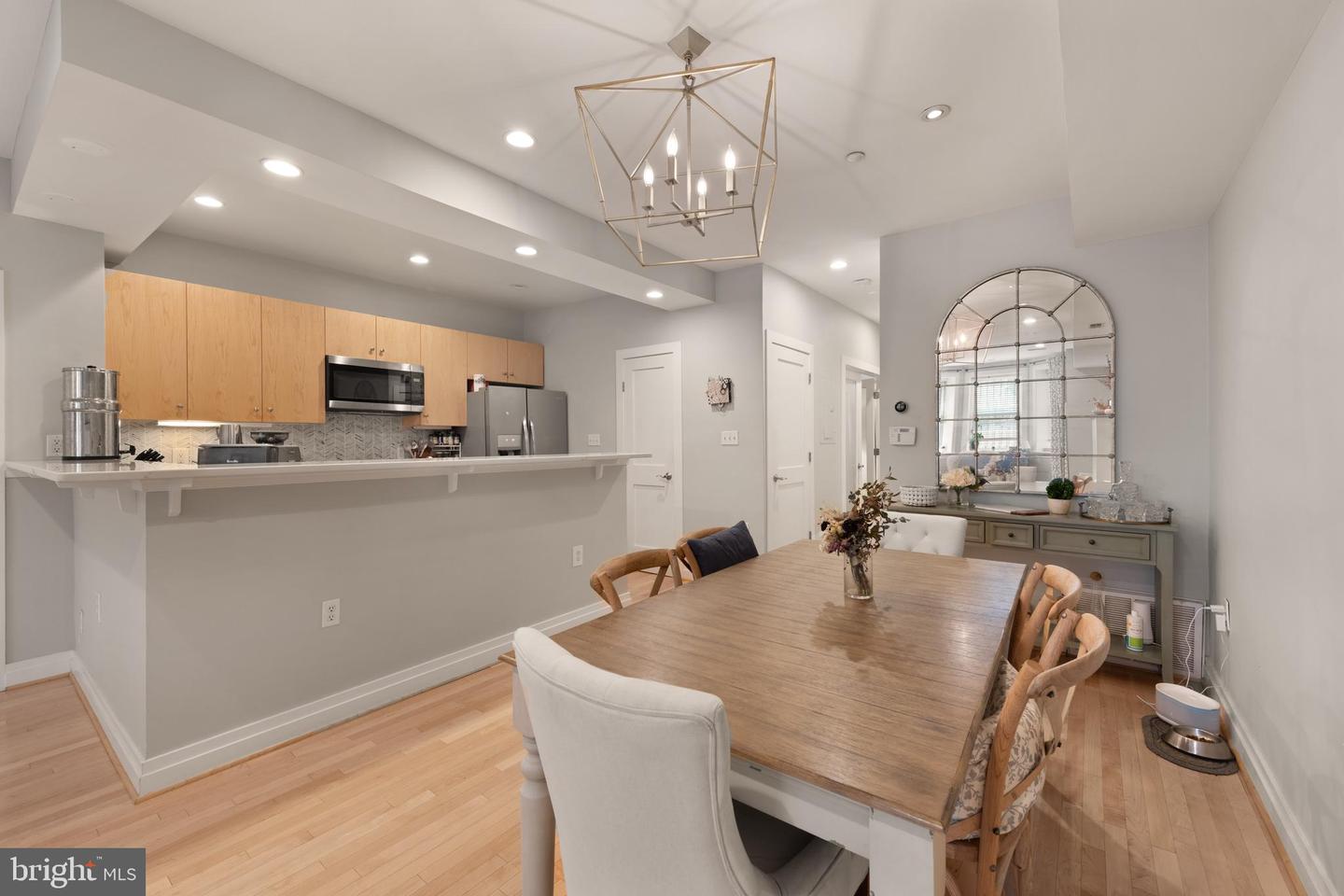 1622 19TH ST NW #1, WASHINGTON, District Of Columbia 20009, 2 Bedrooms Bedrooms, ,2 BathroomsBathrooms,Residential,For sale,1622 19TH ST NW #1,DCDC2207356 MLS # DCDC2207356