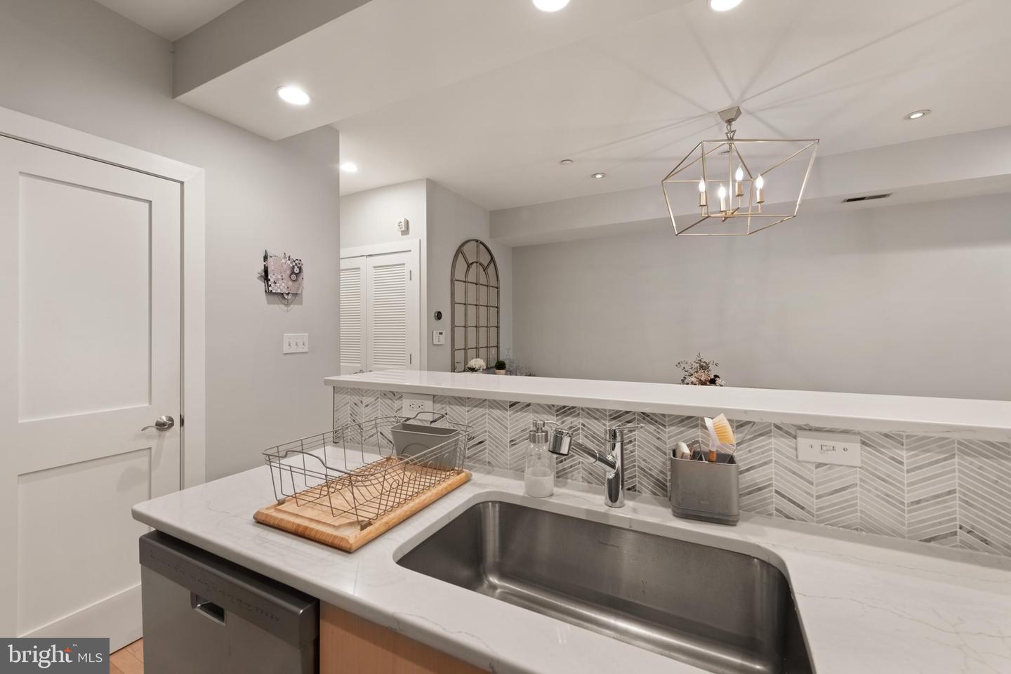 1622 19TH ST NW #1, WASHINGTON, District Of Columbia 20009, 2 Bedrooms Bedrooms, ,2 BathroomsBathrooms,Residential,For sale,1622 19TH ST NW #1,DCDC2207356 MLS # DCDC2207356