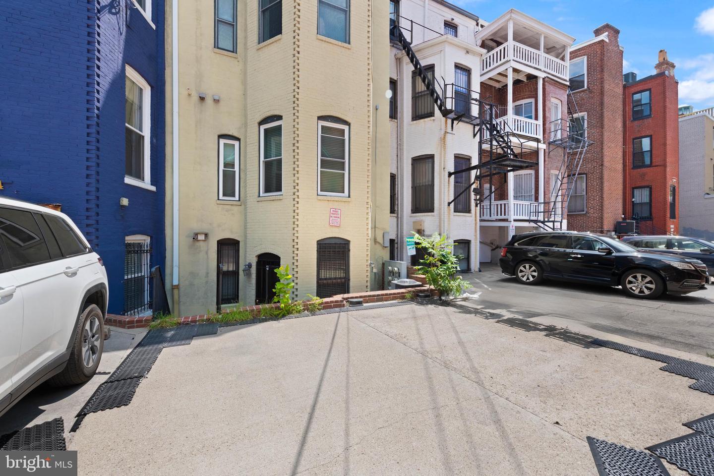 1622 19TH ST NW #1, WASHINGTON, District Of Columbia 20009, 2 Bedrooms Bedrooms, ,2 BathroomsBathrooms,Residential,For sale,1622 19TH ST NW #1,DCDC2207356 MLS # DCDC2207356