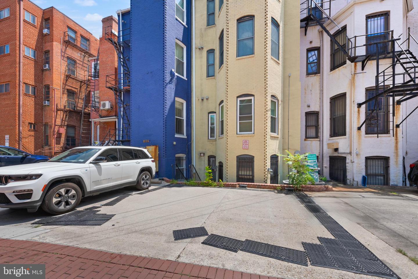 1622 19TH ST NW #1, WASHINGTON, District Of Columbia 20009, 2 Bedrooms Bedrooms, ,2 BathroomsBathrooms,Residential,For sale,1622 19TH ST NW #1,DCDC2207356 MLS # DCDC2207356