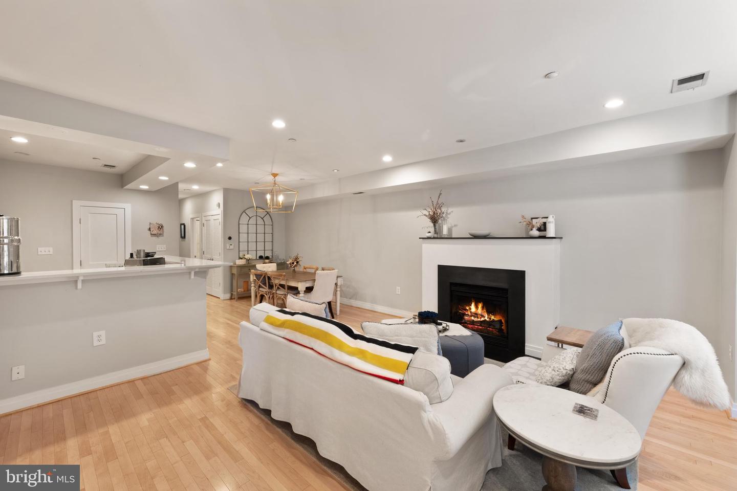 1622 19TH ST NW #1, WASHINGTON, District Of Columbia 20009, 2 Bedrooms Bedrooms, ,2 BathroomsBathrooms,Residential,For sale,1622 19TH ST NW #1,DCDC2207356 MLS # DCDC2207356