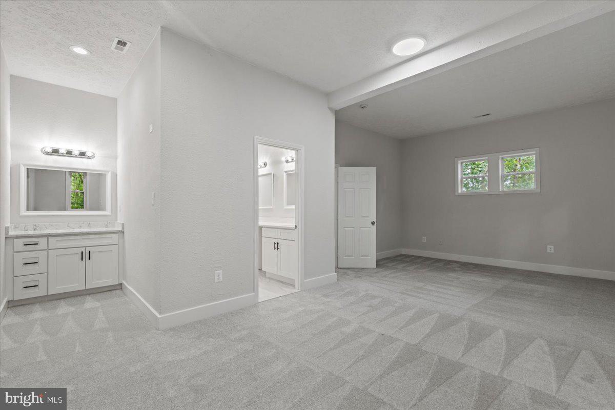 3050 PATRIOT LN, FREDERICKSBURG, Virginia 22408, 4 Bedrooms Bedrooms, ,3 BathroomsBathrooms,Residential,For sale,3050 PATRIOT LN,VASP2034372 MLS # VASP2034372