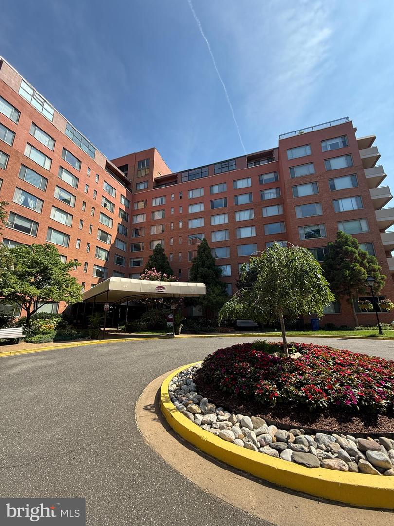 1111 ARLINGTON BLVD #940, ARLINGTON, Virginia 22209, 1 Bedroom Bedrooms, ,1 BathroomBathrooms,Residential,For sale,1111 ARLINGTON BLVD #940,VAAR2060140 MLS # VAAR2060140