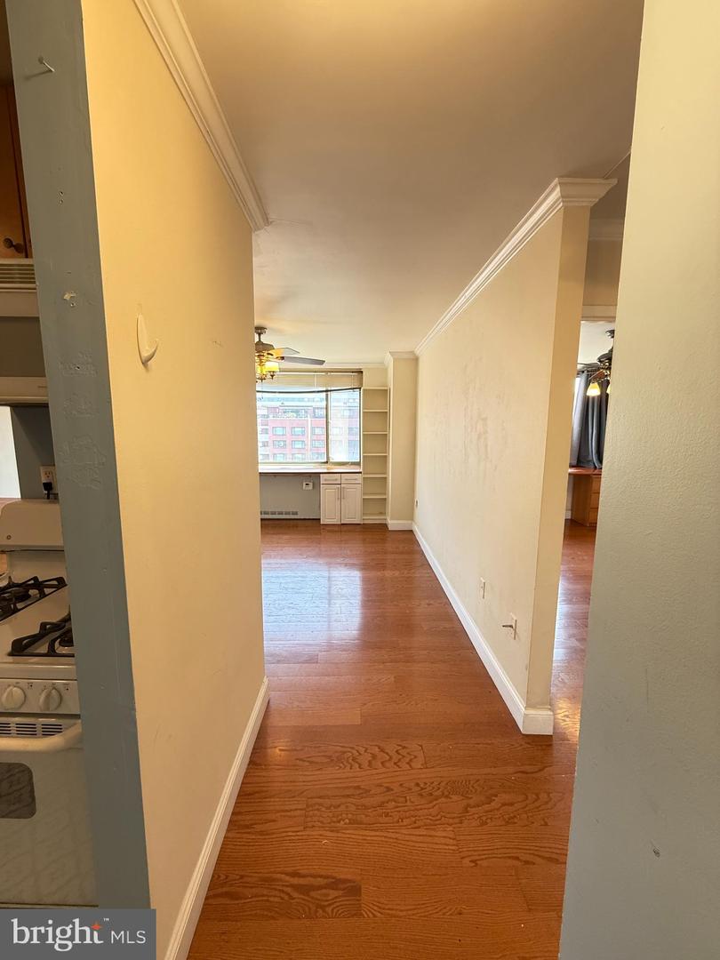 1111 ARLINGTON BLVD #940, ARLINGTON, Virginia 22209, 1 Bedroom Bedrooms, ,1 BathroomBathrooms,Residential,For sale,1111 ARLINGTON BLVD #940,VAAR2060140 MLS # VAAR2060140