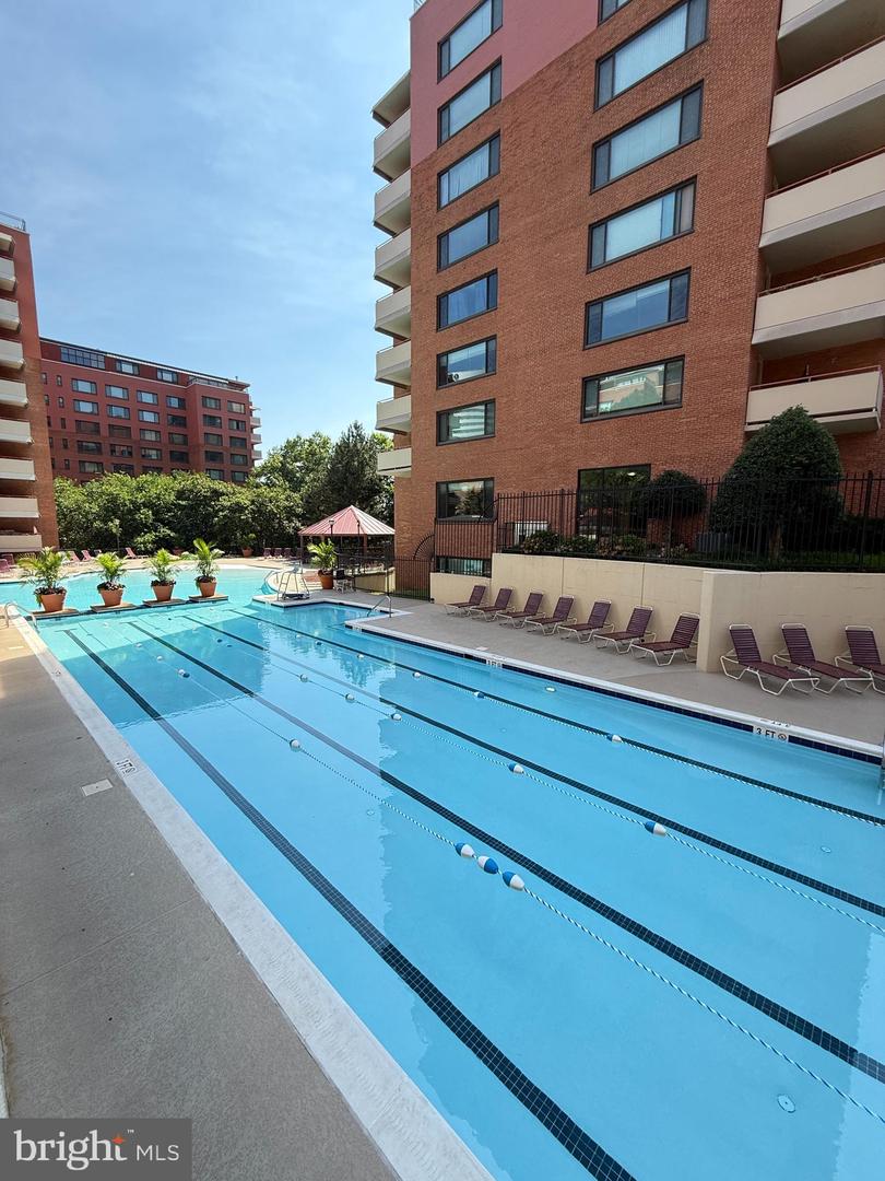 1111 ARLINGTON BLVD #940, ARLINGTON, Virginia 22209, 1 Bedroom Bedrooms, ,1 BathroomBathrooms,Residential,For sale,1111 ARLINGTON BLVD #940,VAAR2060140 MLS # VAAR2060140
