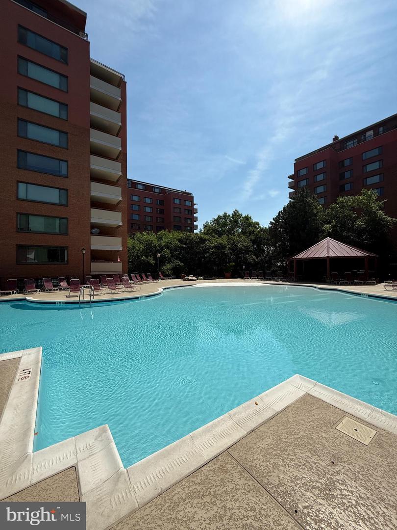 1111 ARLINGTON BLVD #940, ARLINGTON, Virginia 22209, 1 Bedroom Bedrooms, ,1 BathroomBathrooms,Residential,For sale,1111 ARLINGTON BLVD #940,VAAR2060140 MLS # VAAR2060140