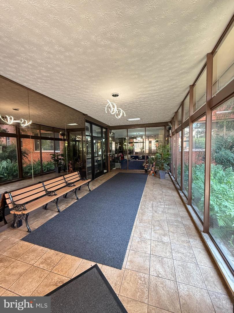 1111 ARLINGTON BLVD #940, ARLINGTON, Virginia 22209, 1 Bedroom Bedrooms, ,1 BathroomBathrooms,Residential,For sale,1111 ARLINGTON BLVD #940,VAAR2060140 MLS # VAAR2060140