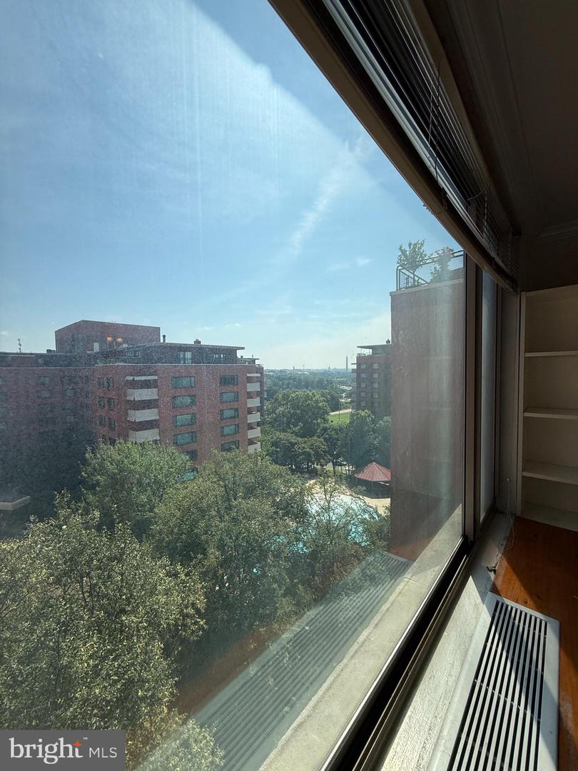 1111 ARLINGTON BLVD #940, ARLINGTON, Virginia 22209, 1 Bedroom Bedrooms, ,1 BathroomBathrooms,Residential,For sale,1111 ARLINGTON BLVD #940,VAAR2060140 MLS # VAAR2060140