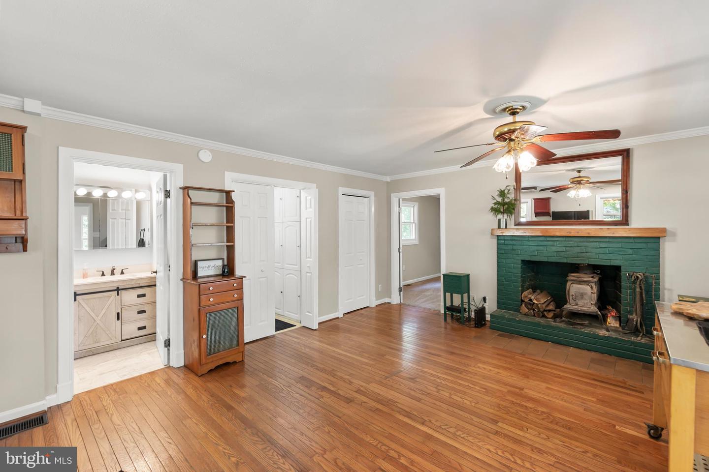 1959 DRUMMER HILL RD, FRONT ROYAL, Virginia 22630, 2 Bedrooms Bedrooms, ,1 BathroomBathrooms,Residential,For sale,1959 DRUMMER HILL RD,VAWR2011624 MLS # VAWR2011624