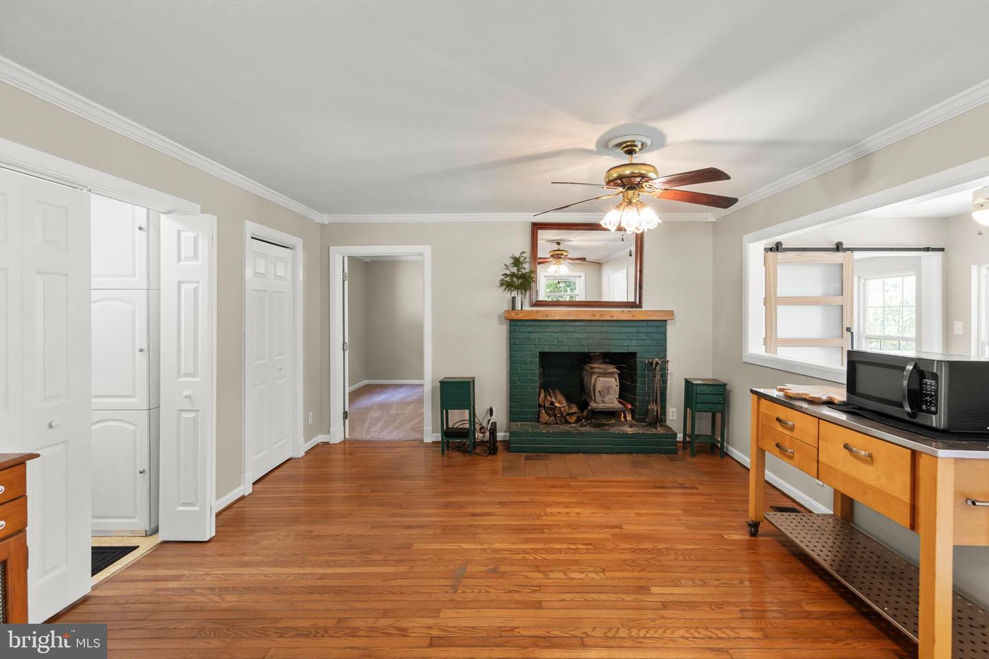 1959 DRUMMER HILL RD, FRONT ROYAL, Virginia 22630, 2 Bedrooms Bedrooms, ,1 BathroomBathrooms,Residential,For sale,1959 DRUMMER HILL RD,VAWR2011624 MLS # VAWR2011624