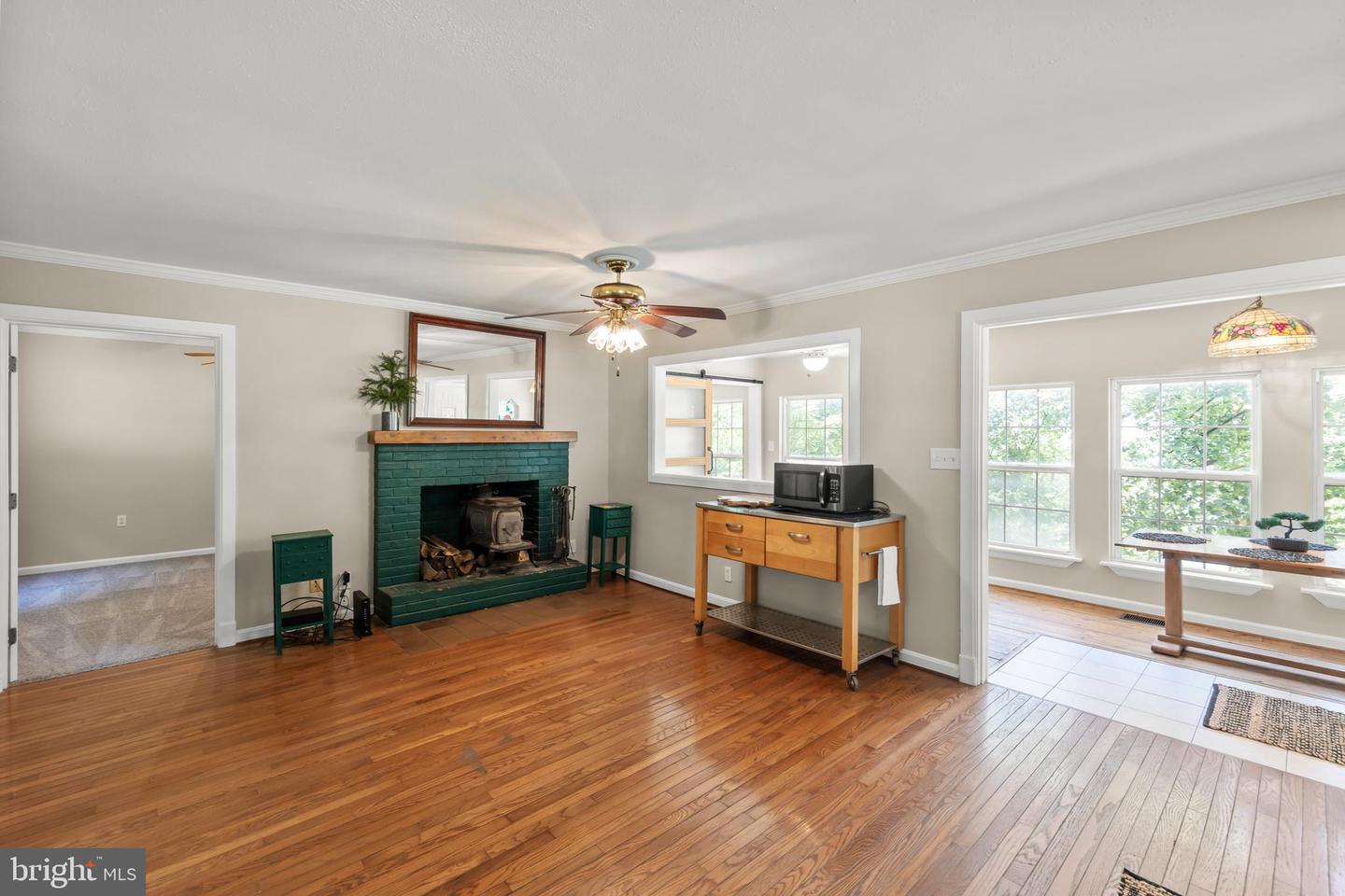 1959 DRUMMER HILL RD, FRONT ROYAL, Virginia 22630, 2 Bedrooms Bedrooms, ,1 BathroomBathrooms,Residential,For sale,1959 DRUMMER HILL RD,VAWR2011624 MLS # VAWR2011624