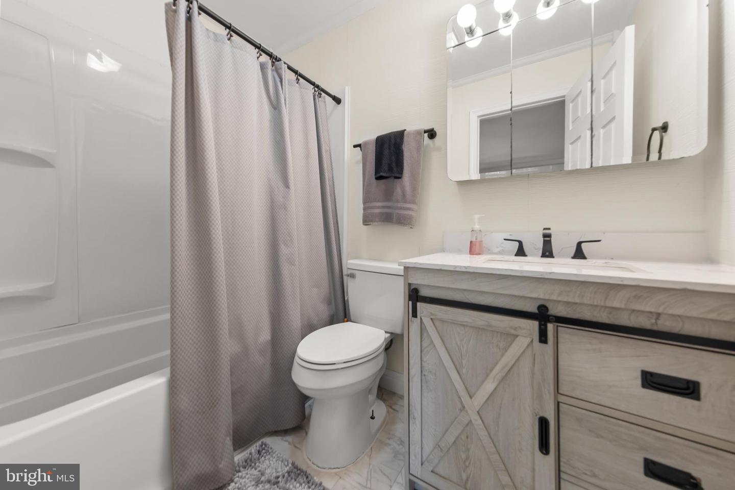 1959 DRUMMER HILL RD, FRONT ROYAL, Virginia 22630, 2 Bedrooms Bedrooms, ,1 BathroomBathrooms,Residential,For sale,1959 DRUMMER HILL RD,VAWR2011624 MLS # VAWR2011624