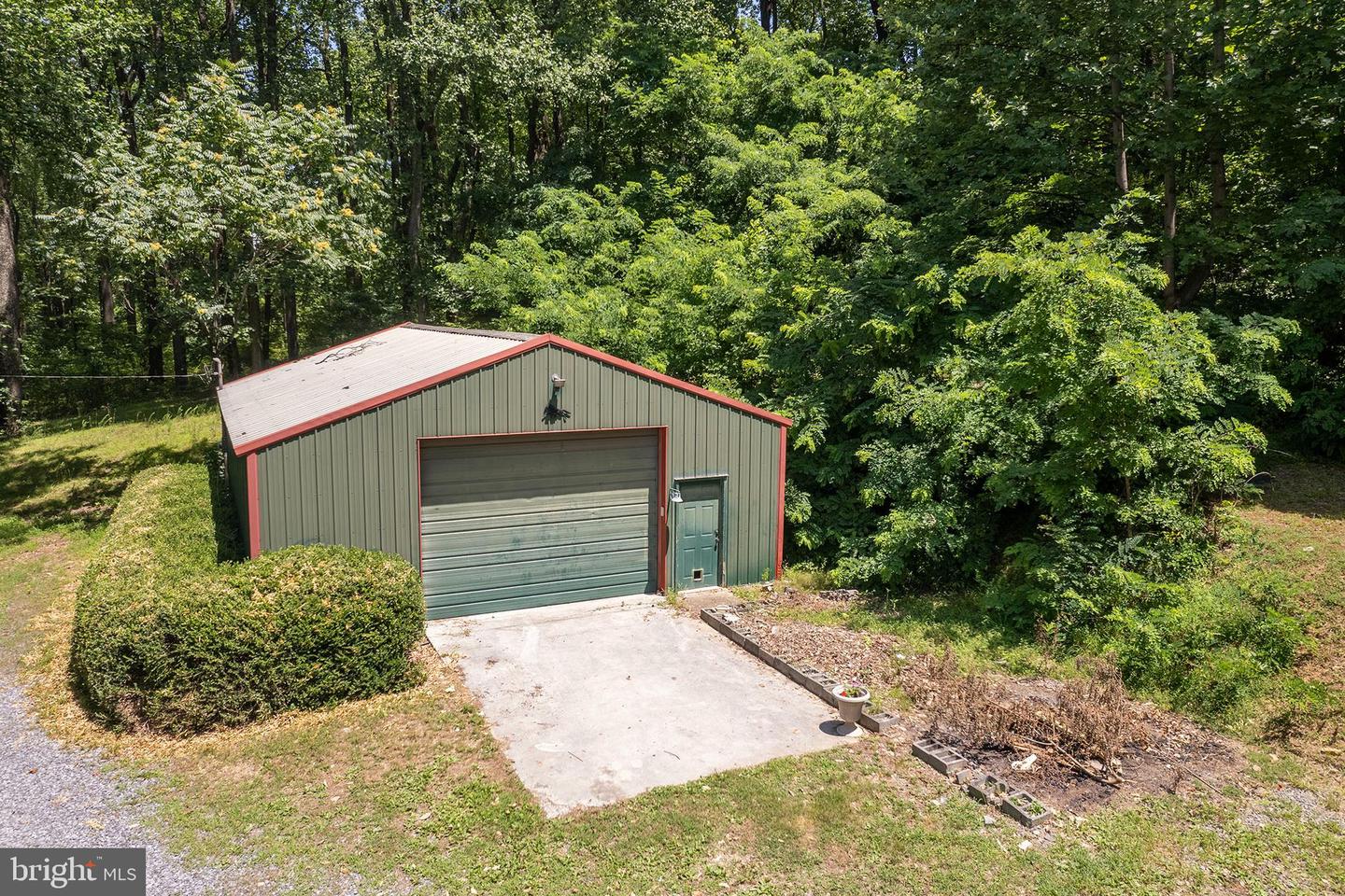 1959 DRUMMER HILL RD, FRONT ROYAL, Virginia 22630, 2 Bedrooms Bedrooms, ,1 BathroomBathrooms,Residential,For sale,1959 DRUMMER HILL RD,VAWR2011624 MLS # VAWR2011624