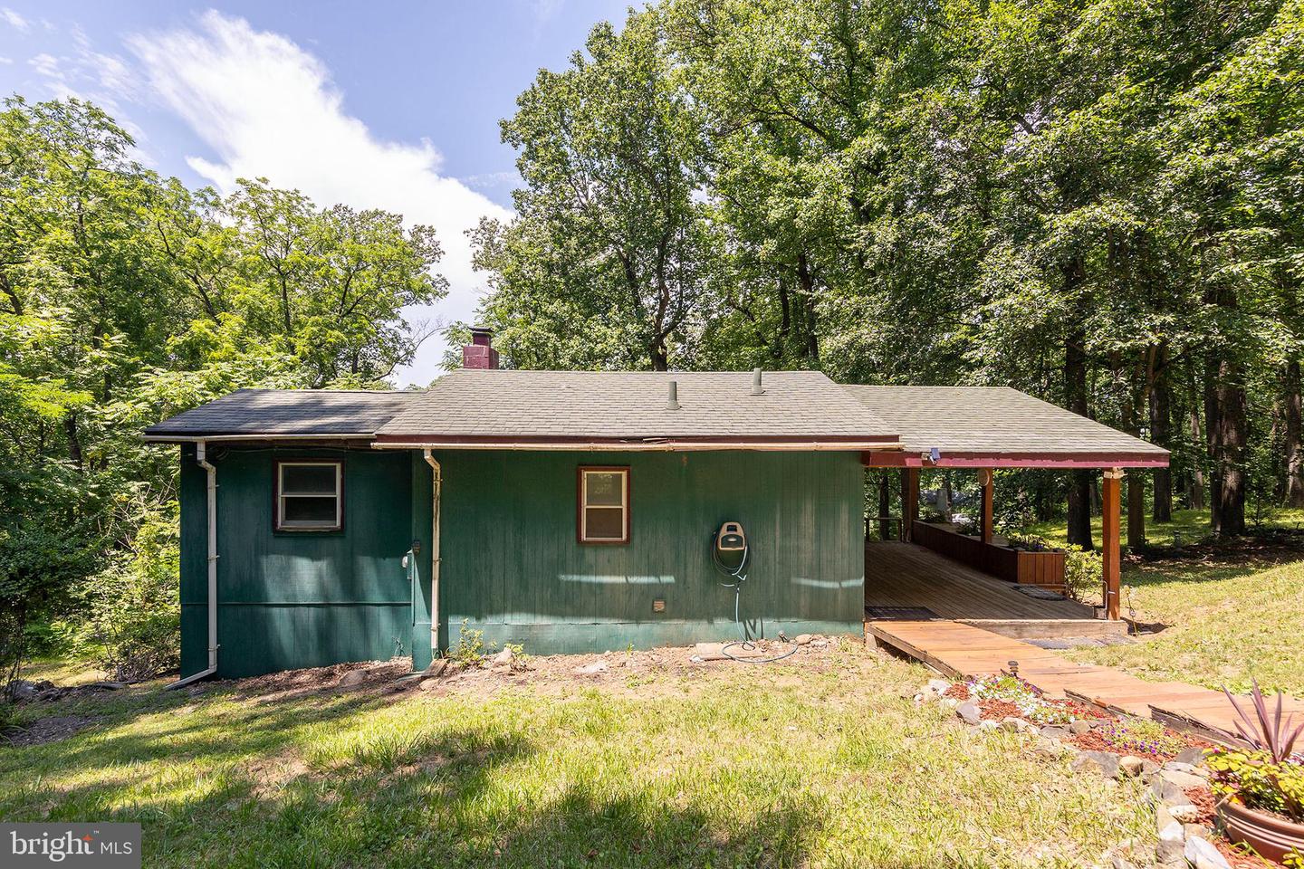 1959 DRUMMER HILL RD, FRONT ROYAL, Virginia 22630, 2 Bedrooms Bedrooms, ,1 BathroomBathrooms,Residential,For sale,1959 DRUMMER HILL RD,VAWR2011624 MLS # VAWR2011624